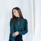 THE HOLIDAY SILKY SHIRT EVERGREEN
