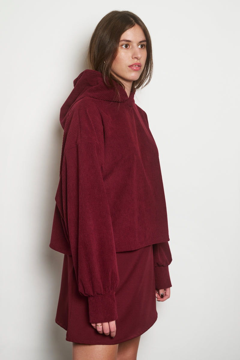THE LILI CROPPED HOODIE RED WINE