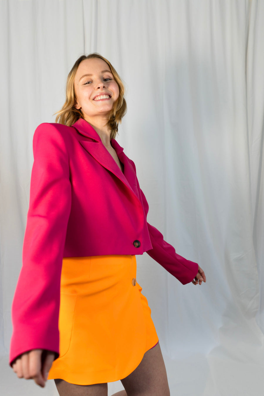 THE CROPPED BLAZER PINK