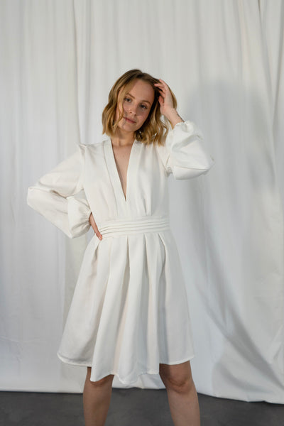 #23 THE DEEP V DRESS OFF-WHITE