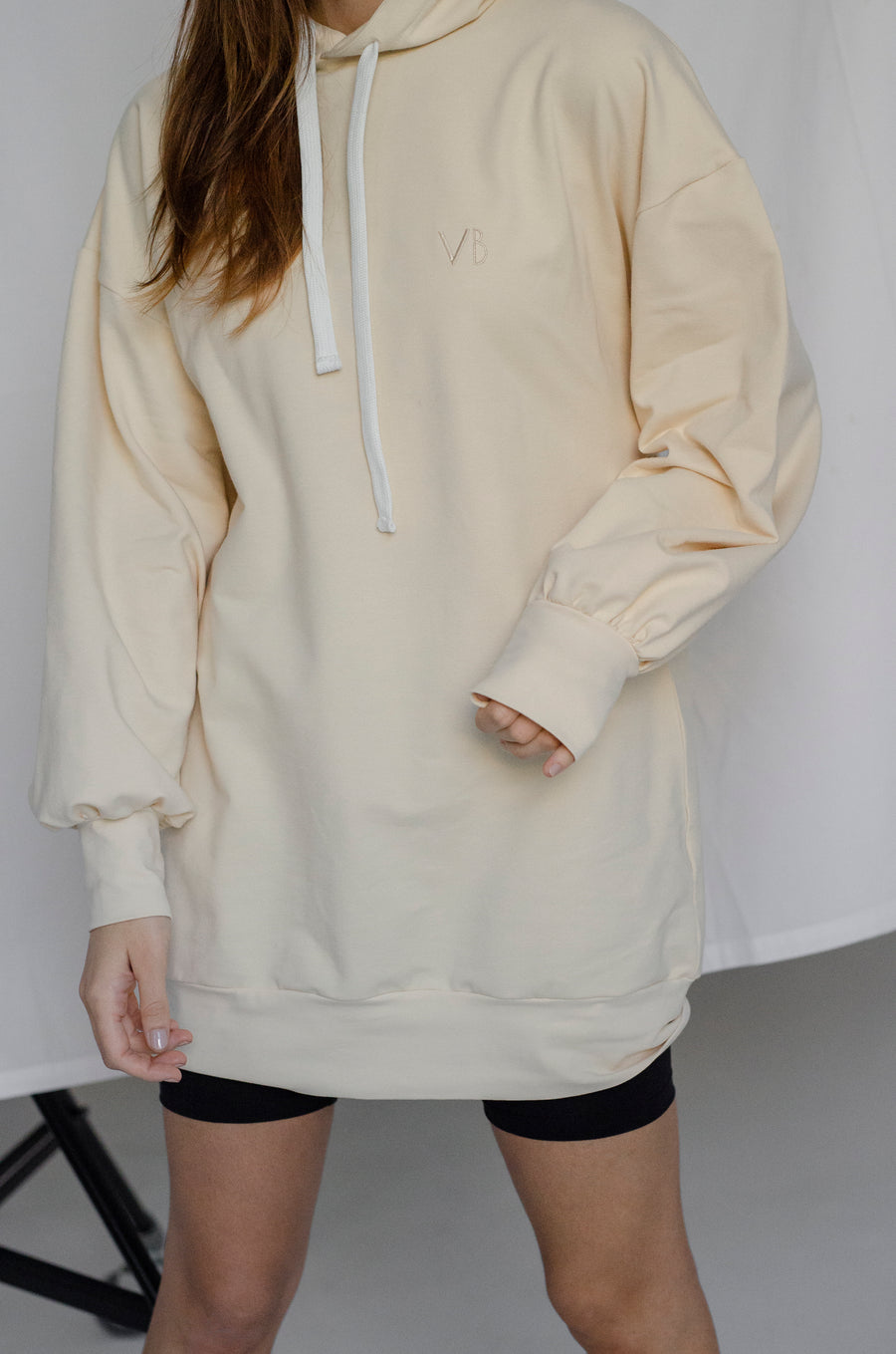 #8 THE LONG HOODIE VANILLA