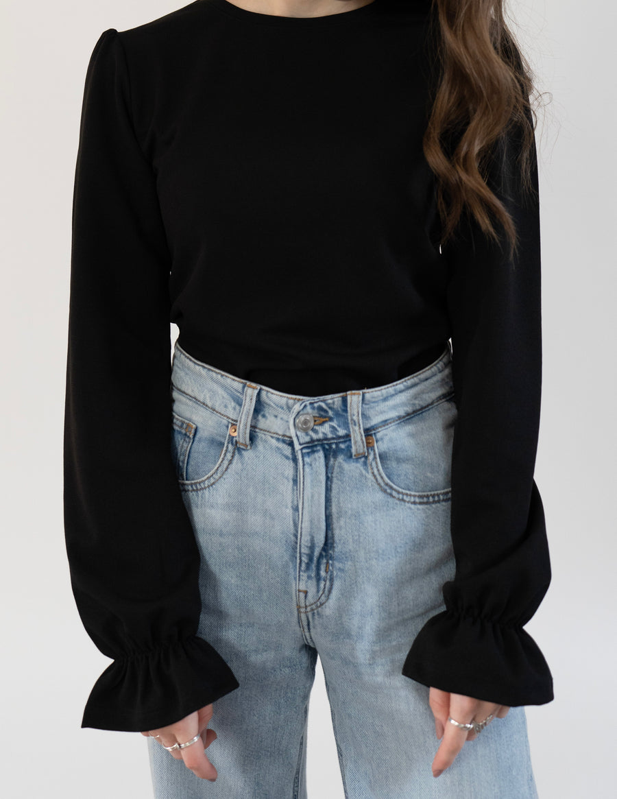 #24 THE PRETTY SHIRT BLACK