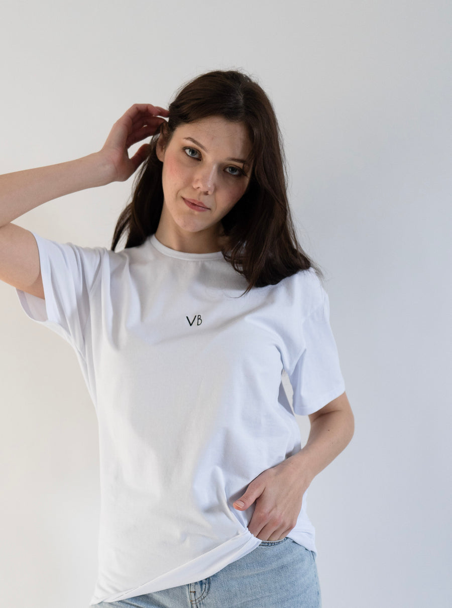 #26 THE UNISEX TEE