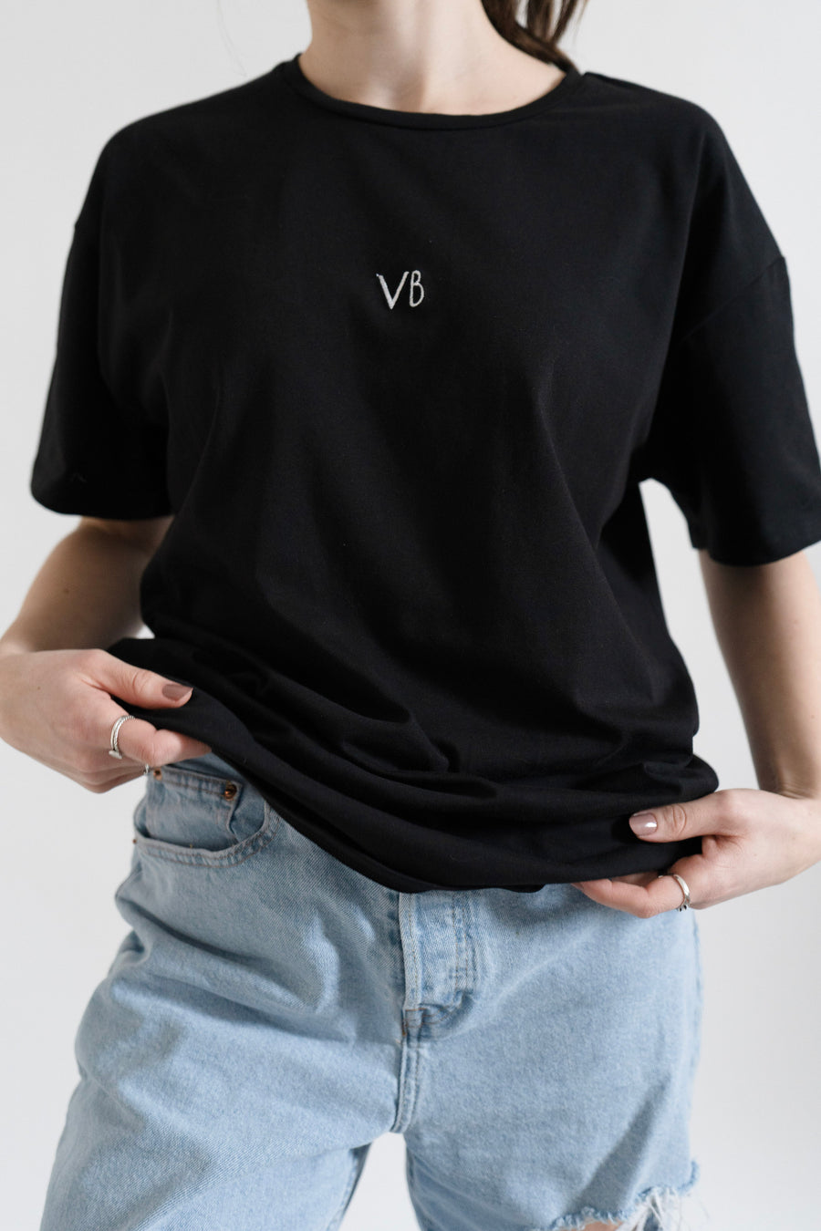 #26 THE UNISEX TEE